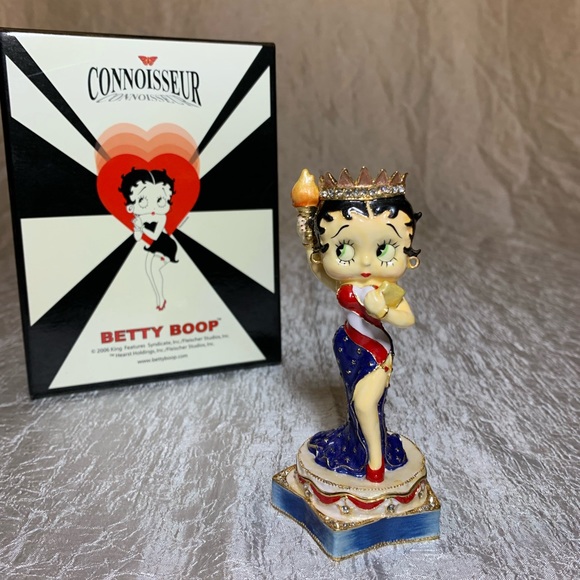 BettyBoop retired Collectionwith Swarovski crystal - Picture 4 of 11